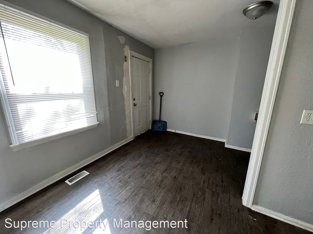 1135 Sharon Avenue - Photo 3