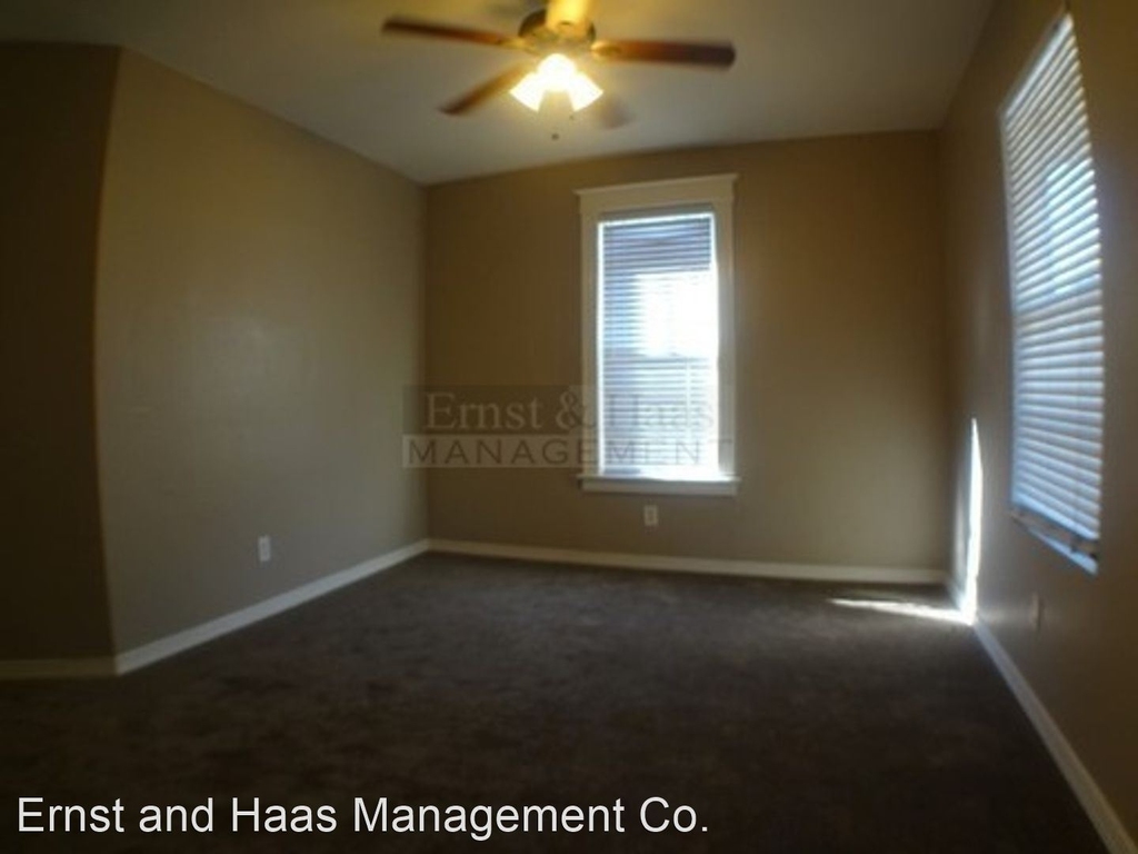 1052 E 5th St. - Photo 10