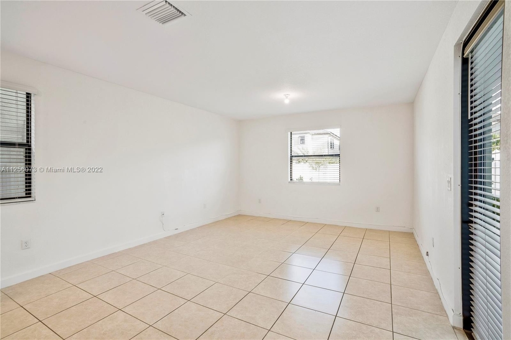 3424 W 109th Pl - Photo 15