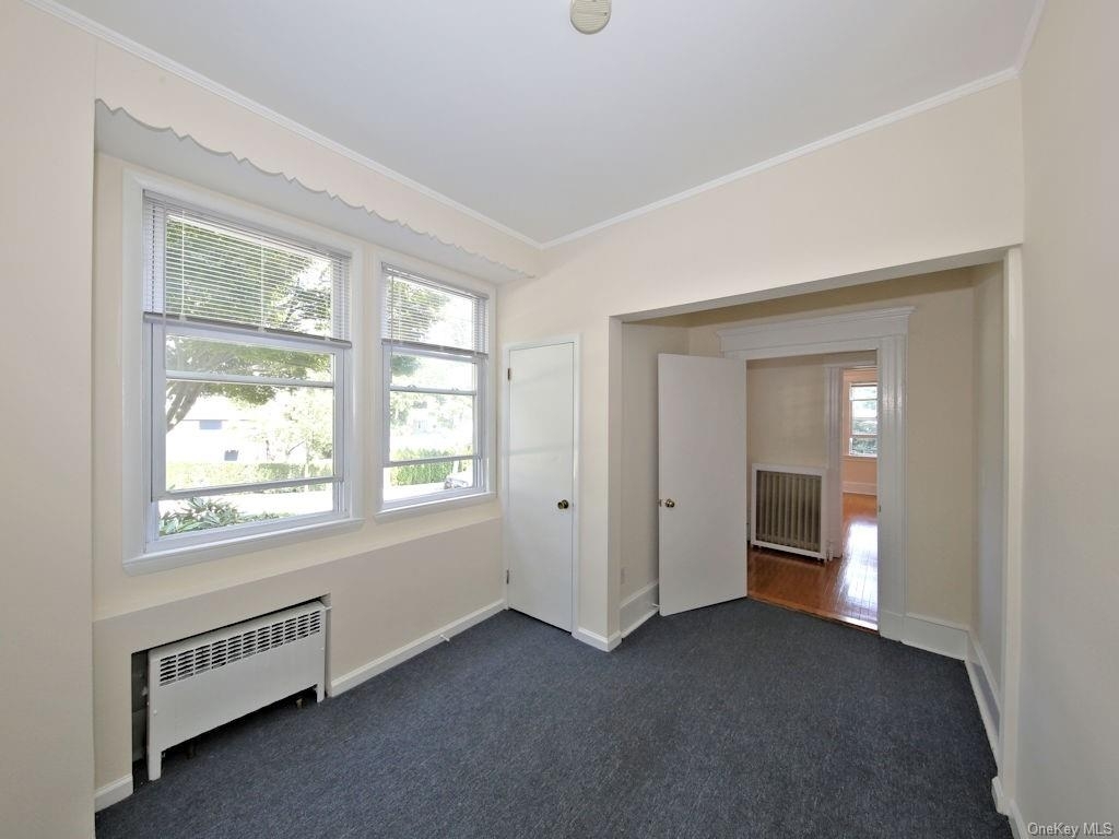 215 Travers Avenue - Photo 7