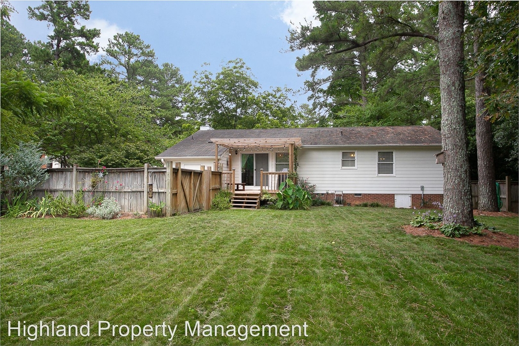 2328 Ravenhill Dr. - Photo 20