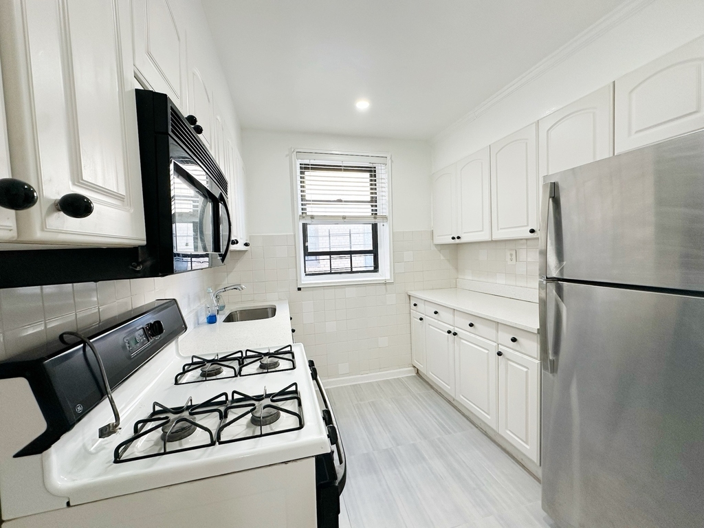 150 West End Avenue - Photo 5