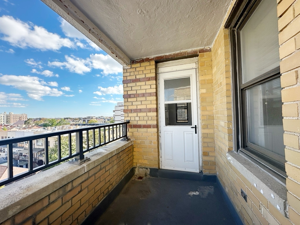 150 West End Avenue - Photo 0