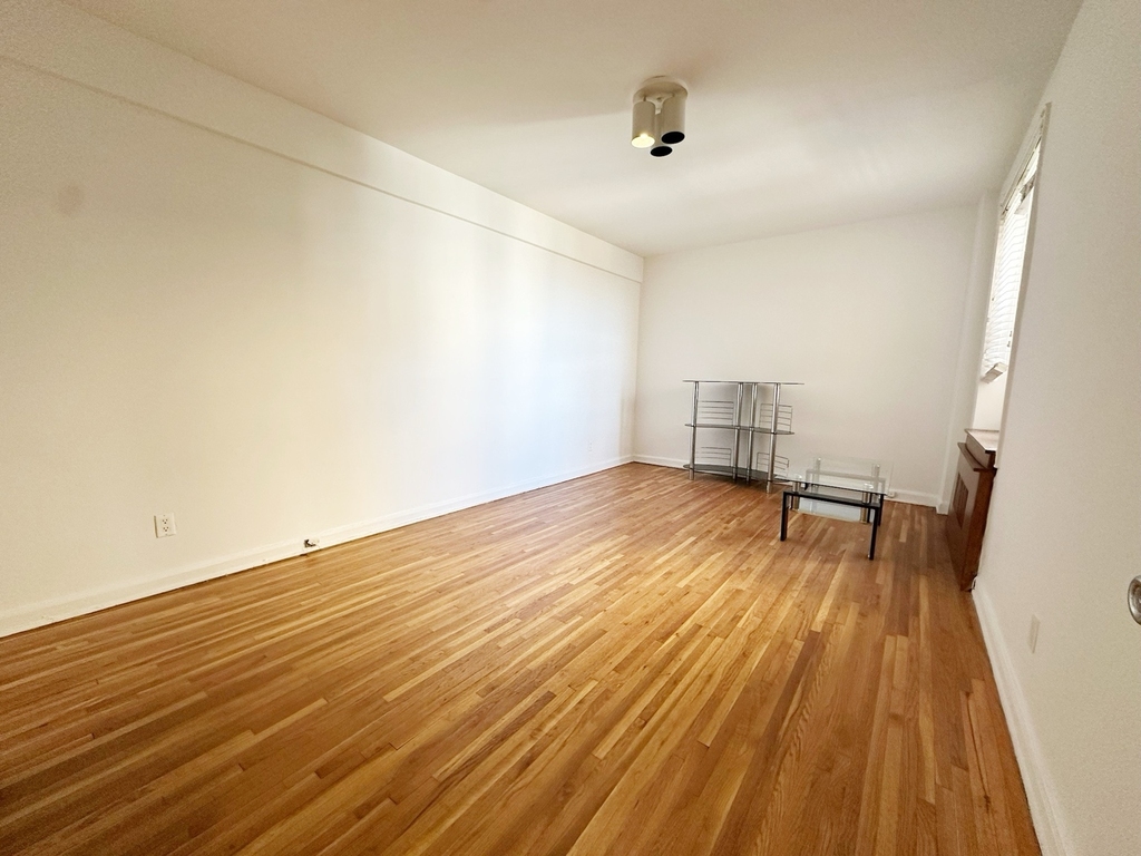 150 West End Avenue - Photo 3