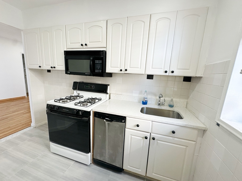 150 West End Avenue - Photo 8