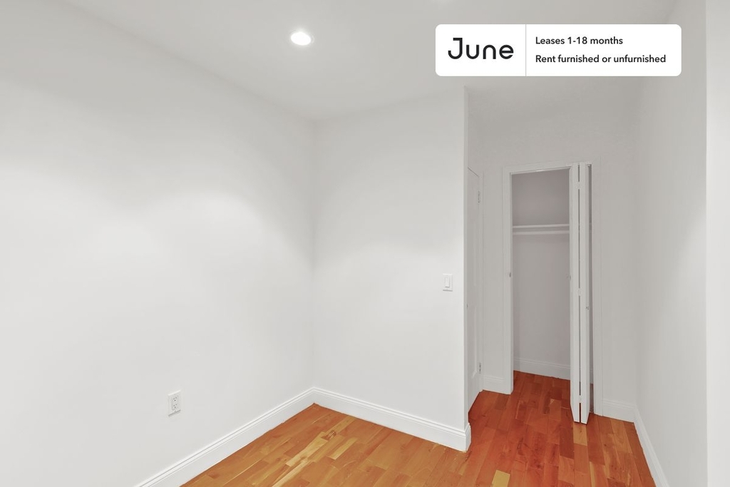 345 East 21st Street - Photo 12