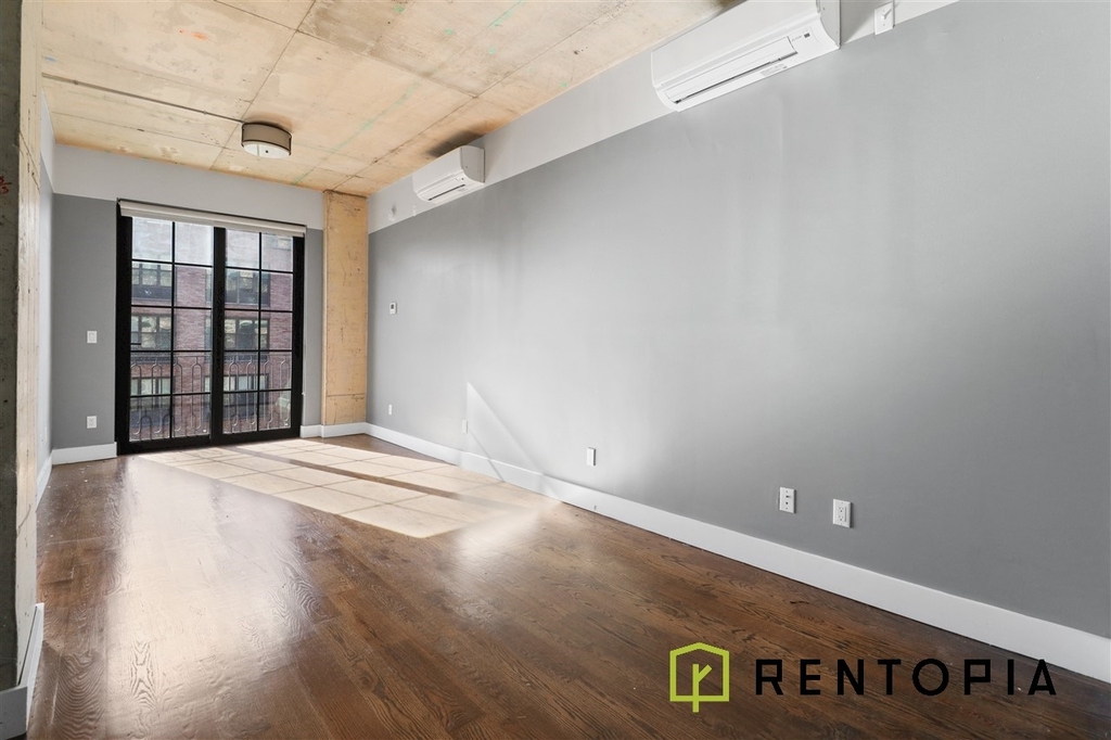 187 Kent Avenue - Photo 4