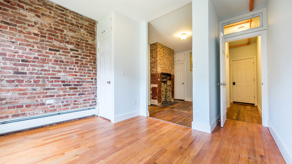 134 Jefferson Street - Photo 12