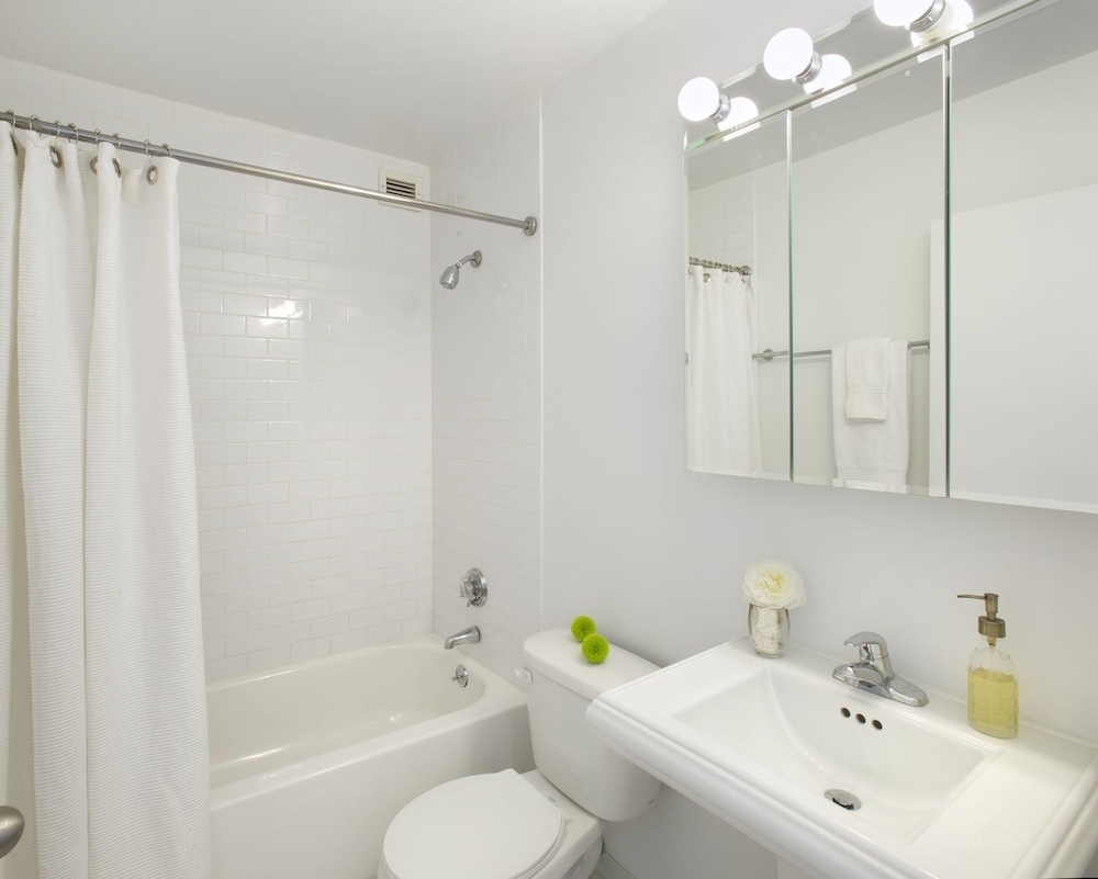 West 90th Street - Photo 3