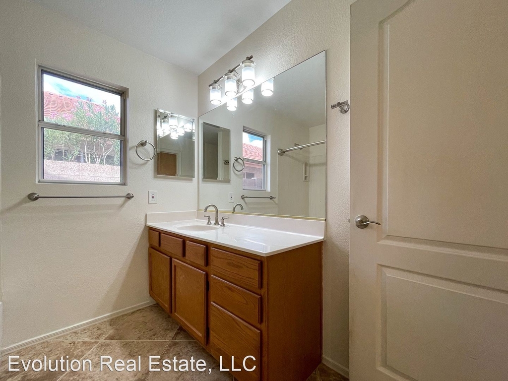 5910 W. Commonwealth Ave - Photo 21