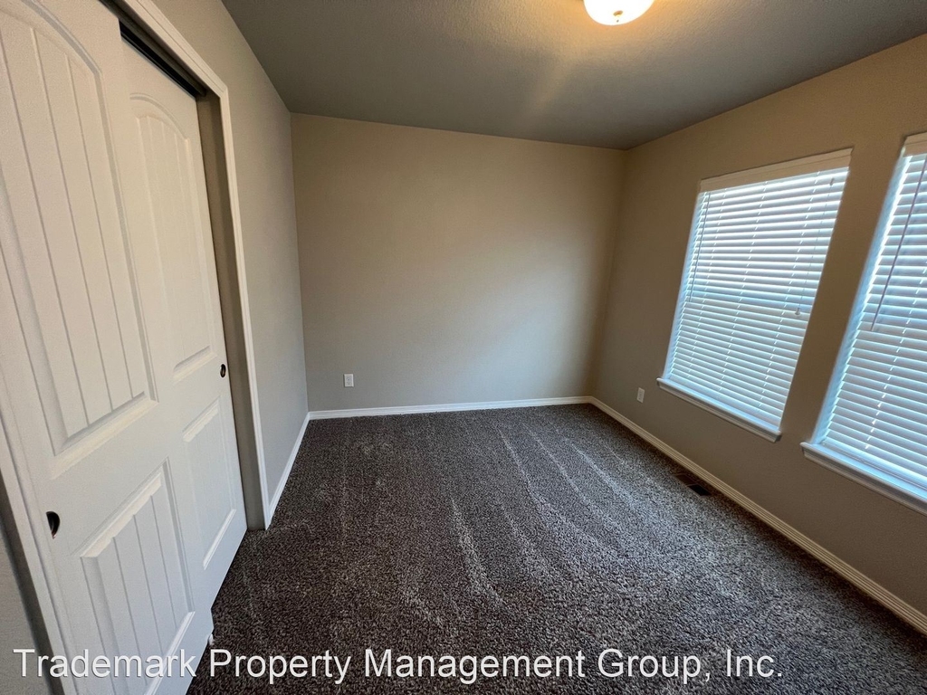 2409 Precipice Drive Unit 1 - Photo 10