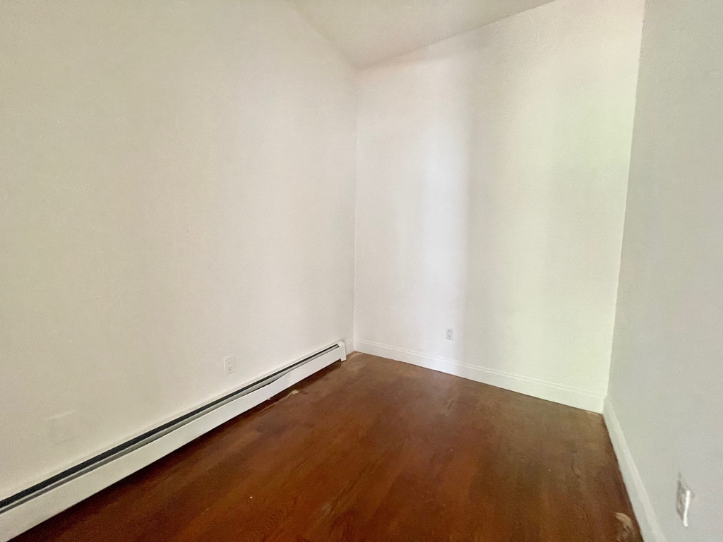 53 West 126th Street - Photo 4