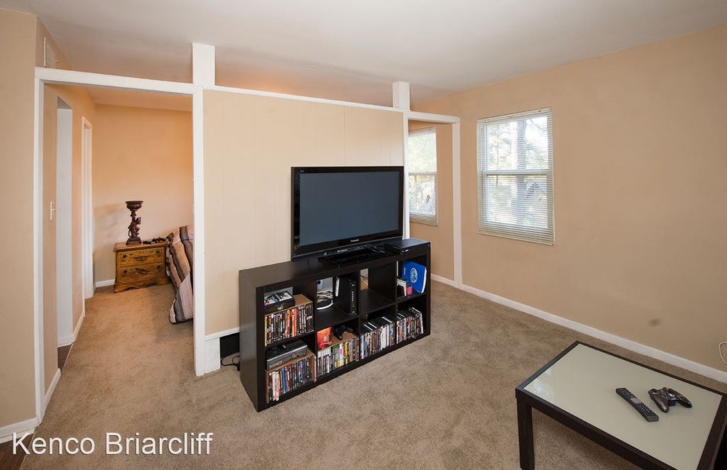 2194 Briarcliff Road - Photo 3