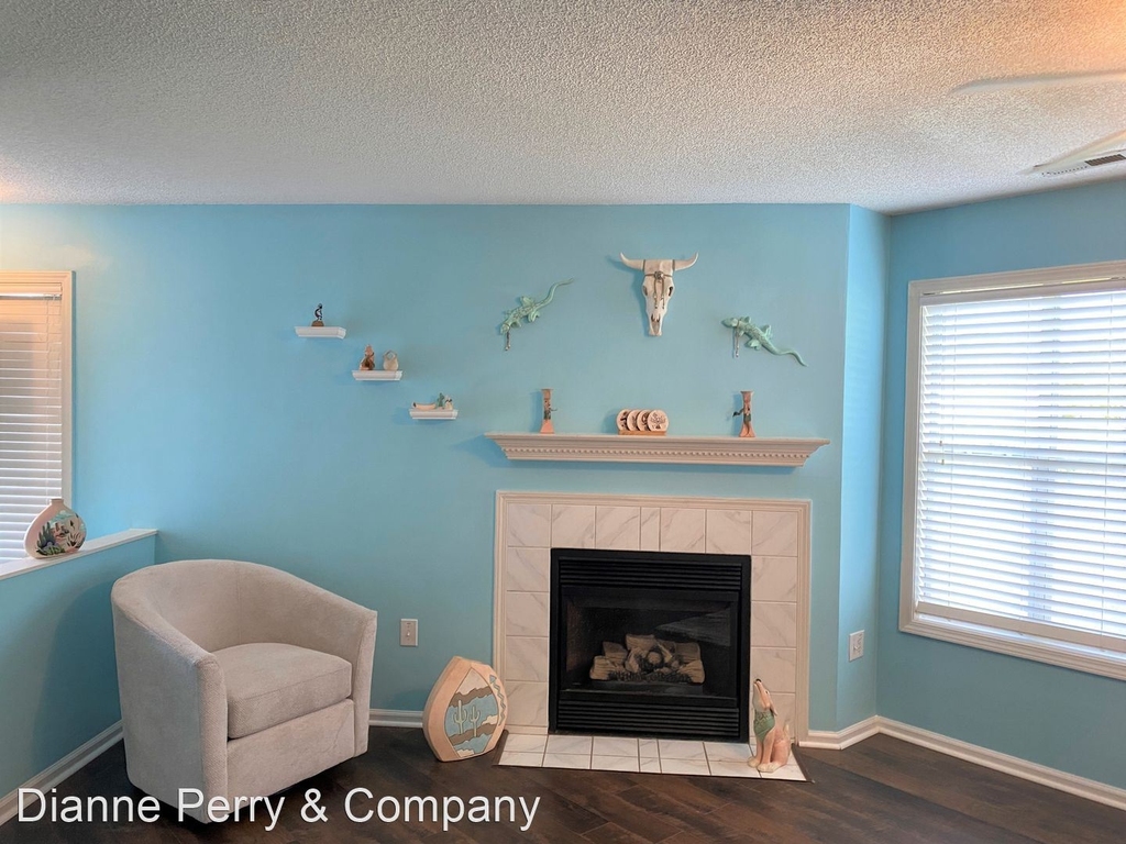 4158 Breezewood Drive Unit 101 - Photo 3