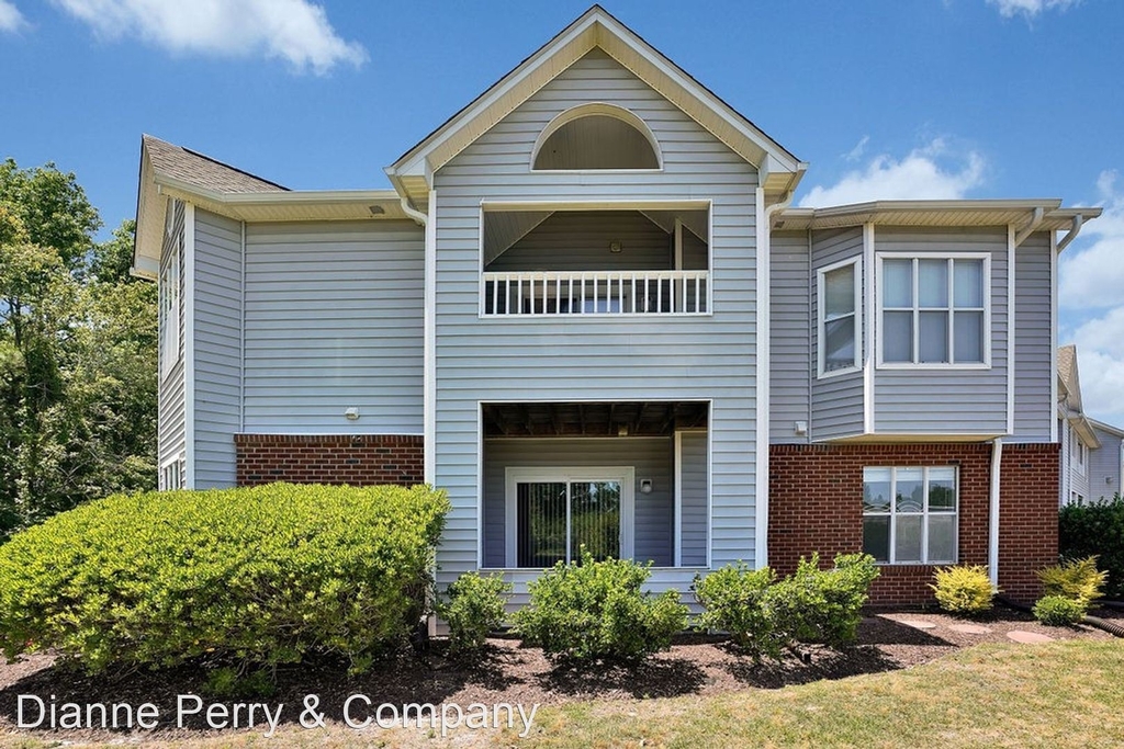 4158 Breezewood Drive Unit 101 - Photo 0