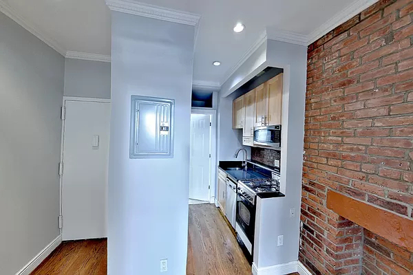 44 Avenue B - Photo 3