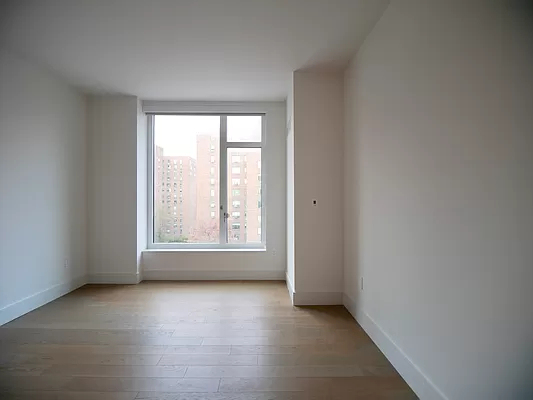 510 East 14th Street - Photo 6