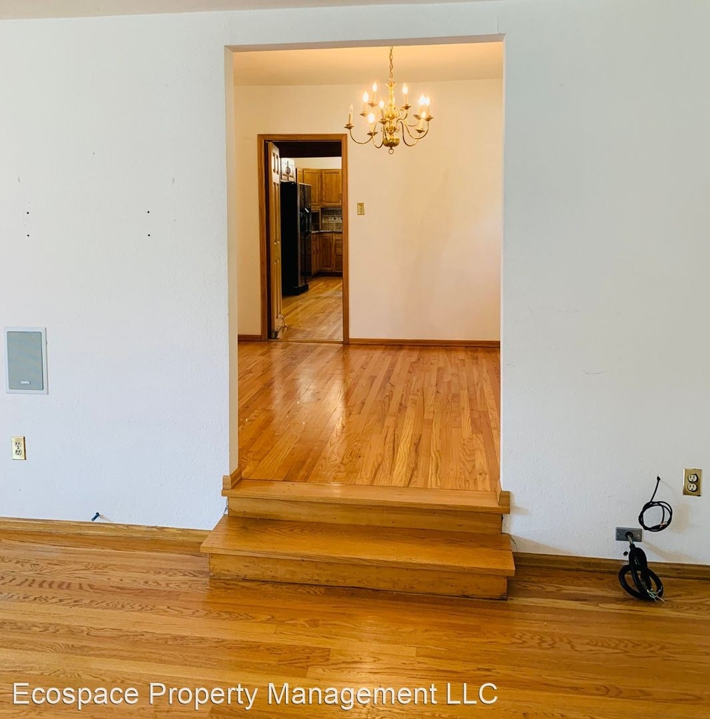 6582 Everett St. - Photo 6