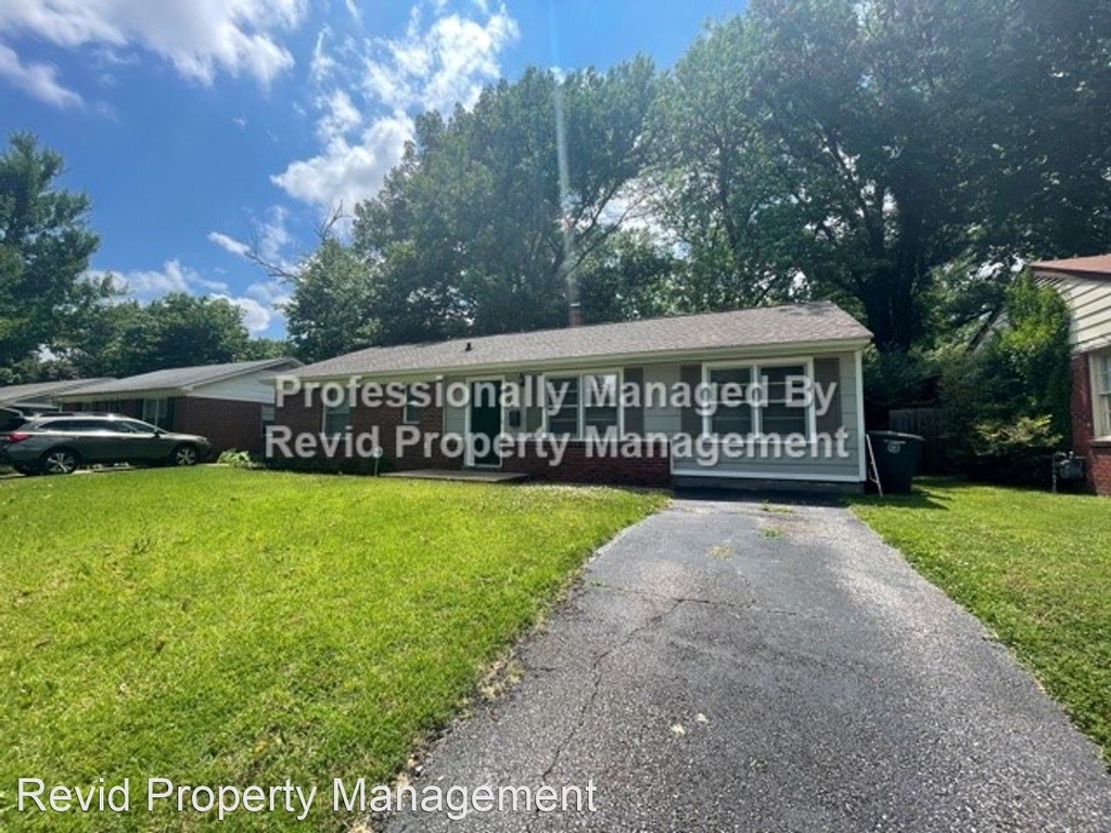 1617 Raymore Rd - Photo 1