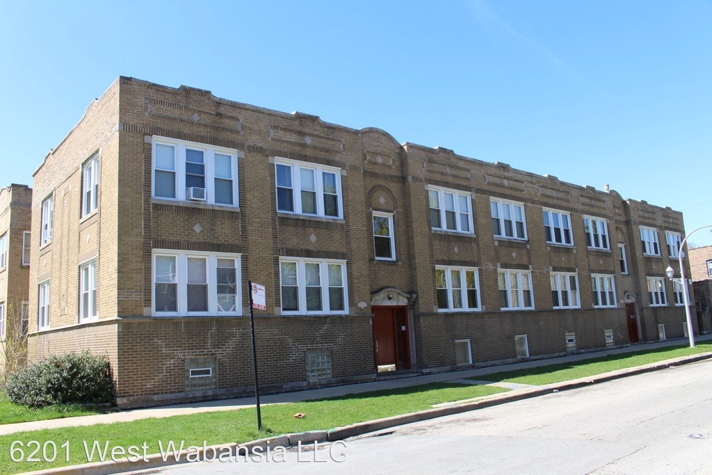 6201 W Wabansia - Photo 0