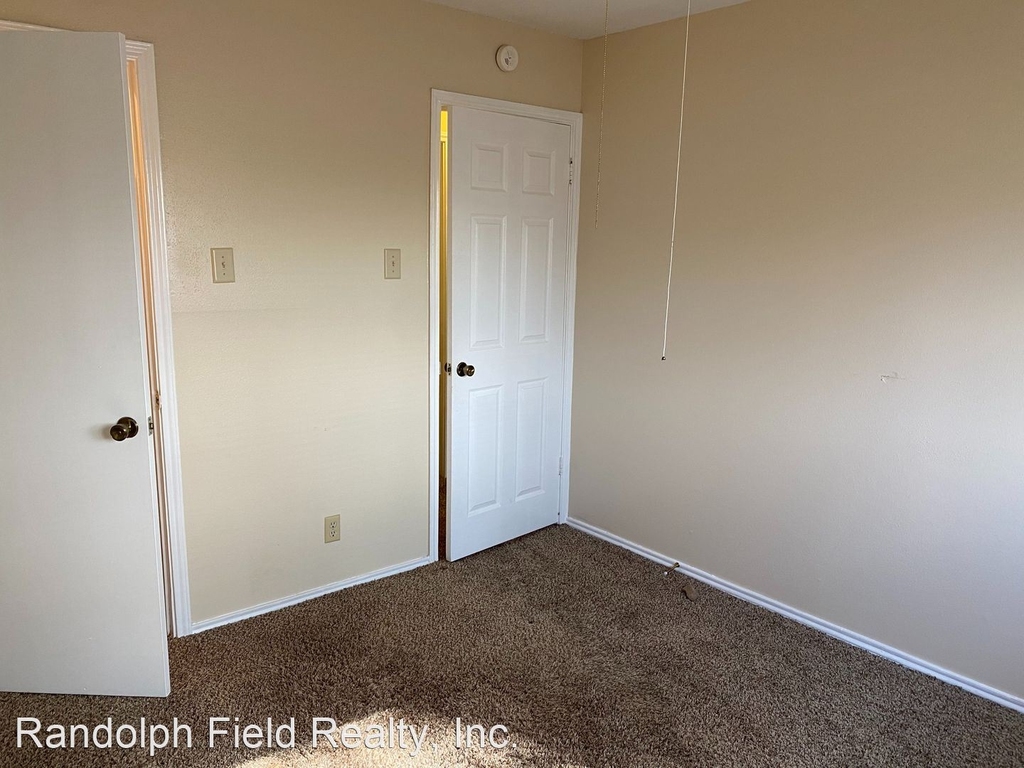 8058 Wayword Trail - Photo 16