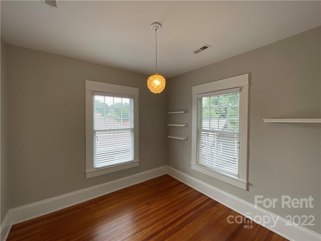 421 Hawthorne Lane - Photo 14