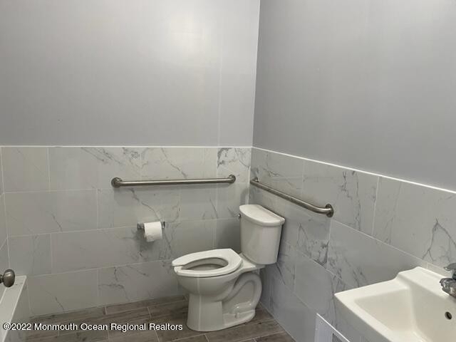 1134 Raritan Avenue - Photo 6