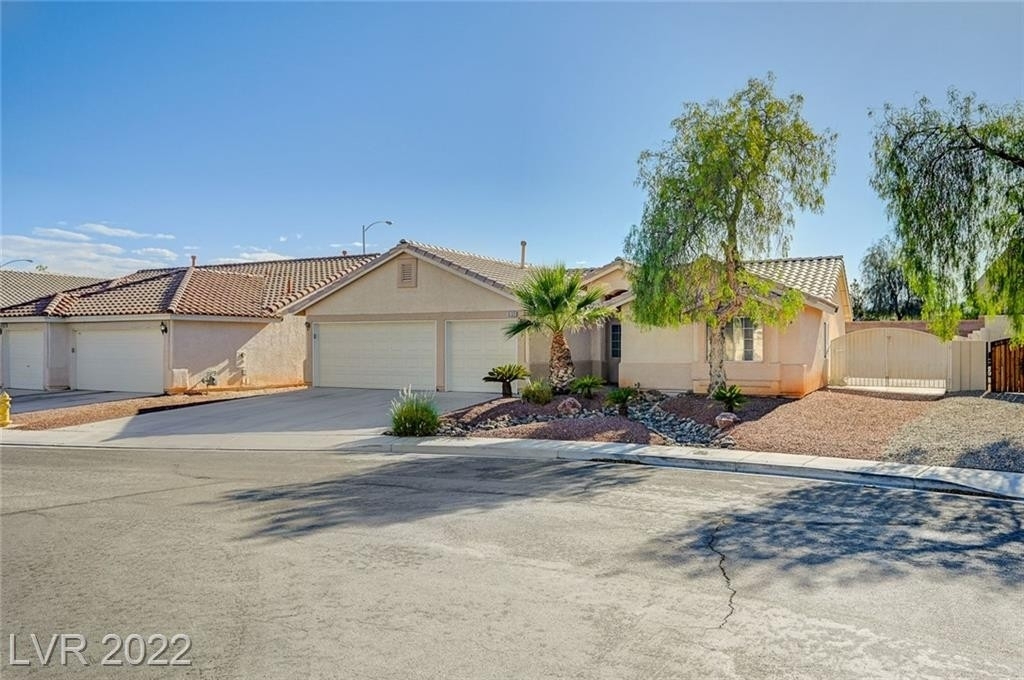 5133 Pebble Rim Street - Photo 0