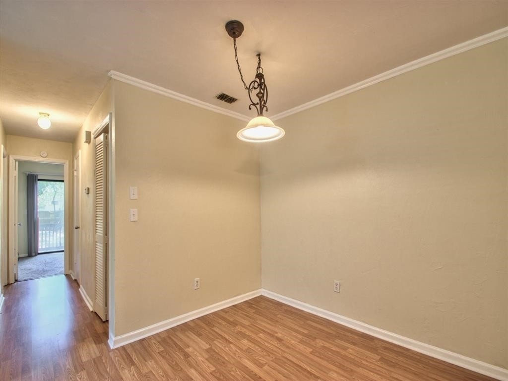 2077 Hanover Ct - Photo 16