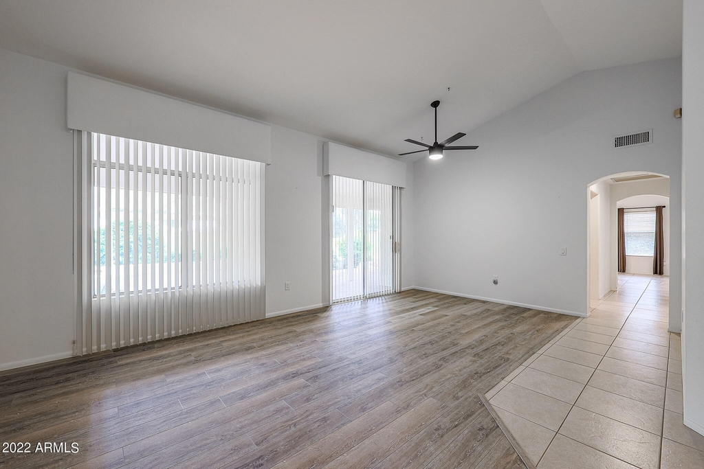 13737 W Summerstar Drive - Photo 5