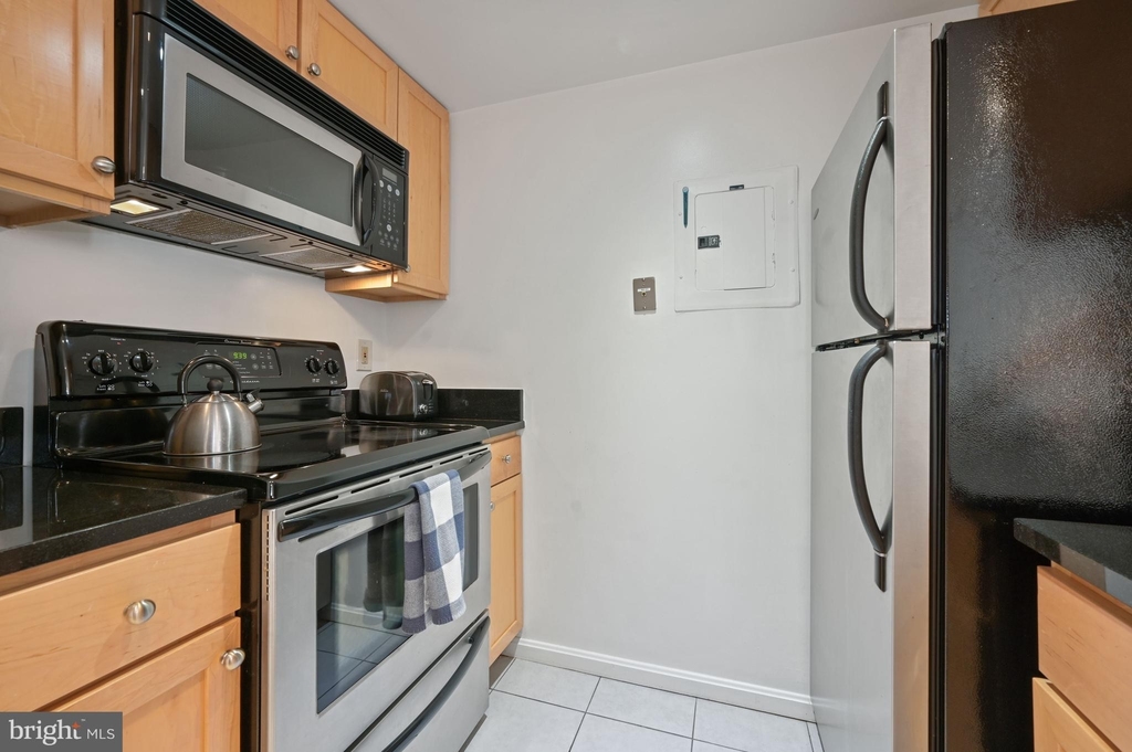 1225 13th Street Nw - Photo 8