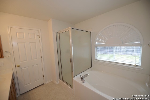 8907 Walnut Springs - Photo 16