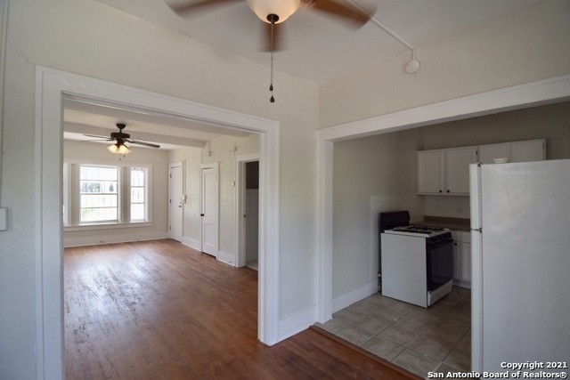 1505 W Woodlawn Ave - Photo 12