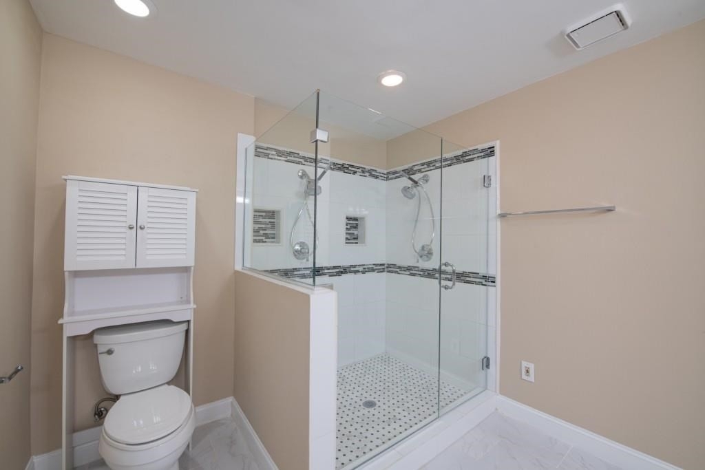 3275 Lenox Road # 207 - Photo 11