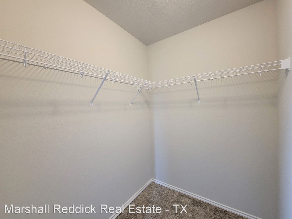 4610 Acacia Hill - Photo 22