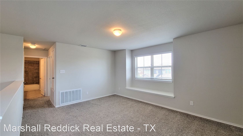 4610 Acacia Hill - Photo 13