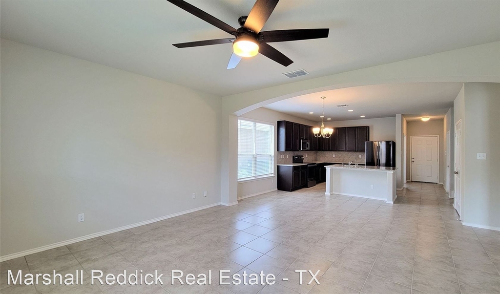 4610 Acacia Hill - Photo 2