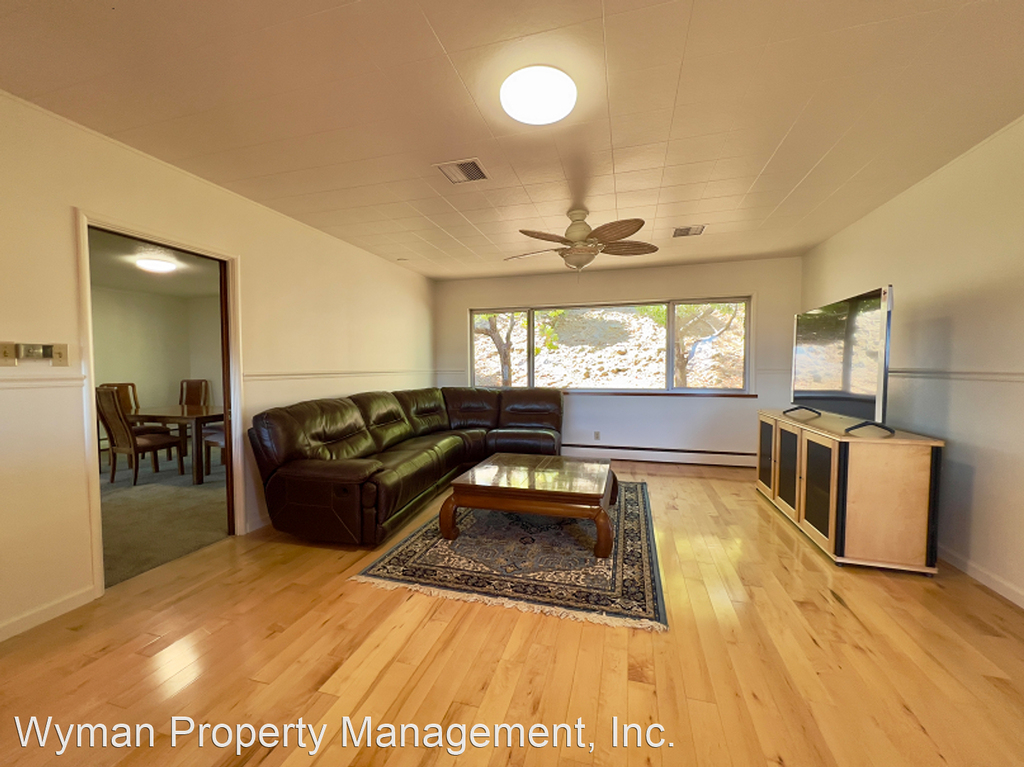 627 Casswall Street - Photo 12