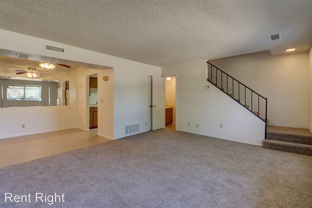 1631 Lindley Drive - Photo 8