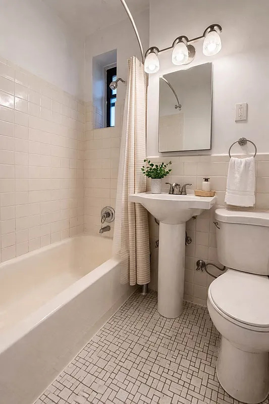 436 East 89th Street - Photo 1