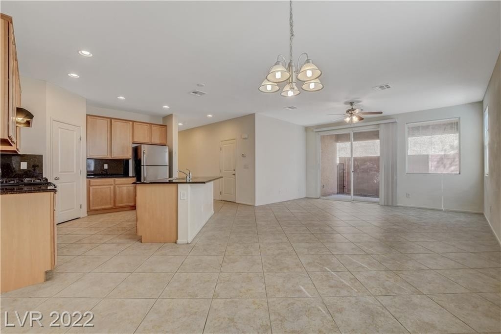 10541 Hamdem Avenue - Photo 12