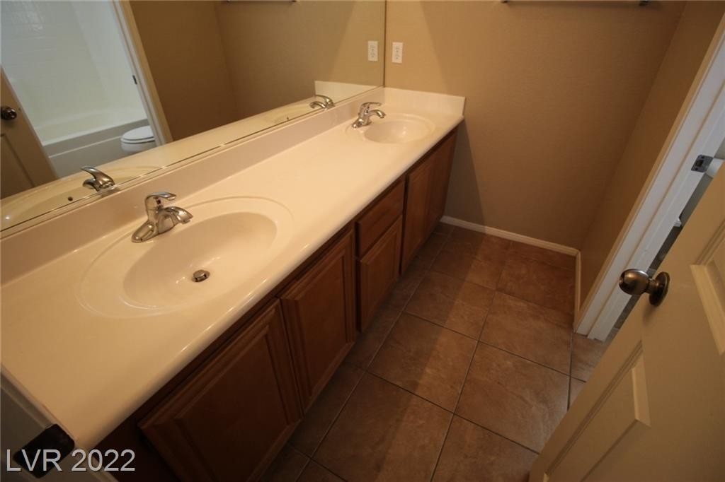 3520 Bella Sovana Court - Photo 13