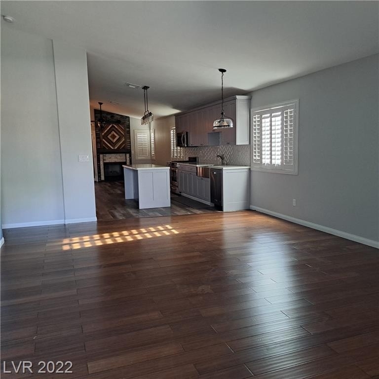 7037 Junction Village Avenue - Photo 4