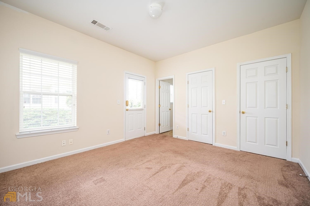 2213 Se Leicester Way - Photo 4