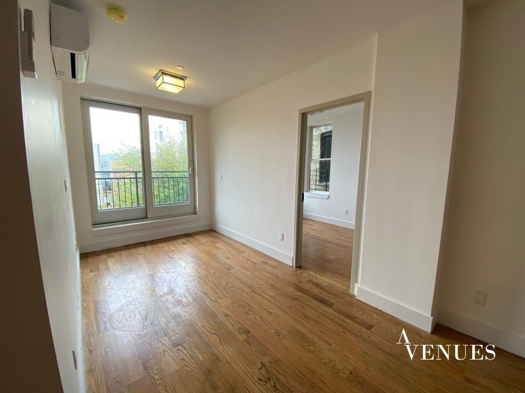 1068 Putnam Avenue - Photo 14