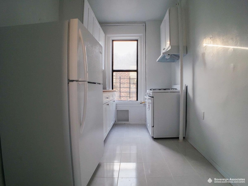 76 Vermilyea Avenue - Photo 6