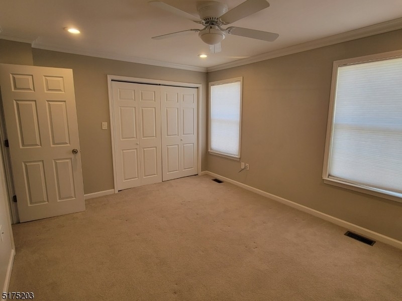 230 Hampshire Ct - Photo 1