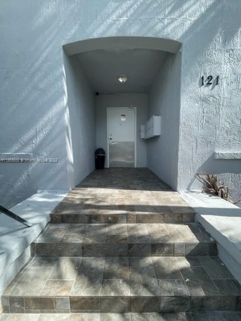 121 Ne 55th St - Photo 0