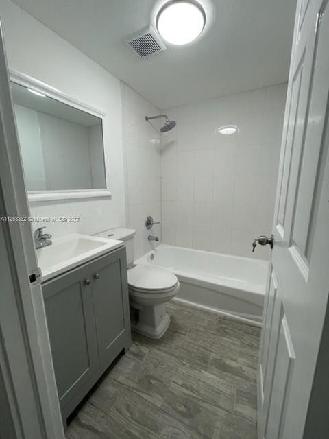 121 Ne 55th St - Photo 6