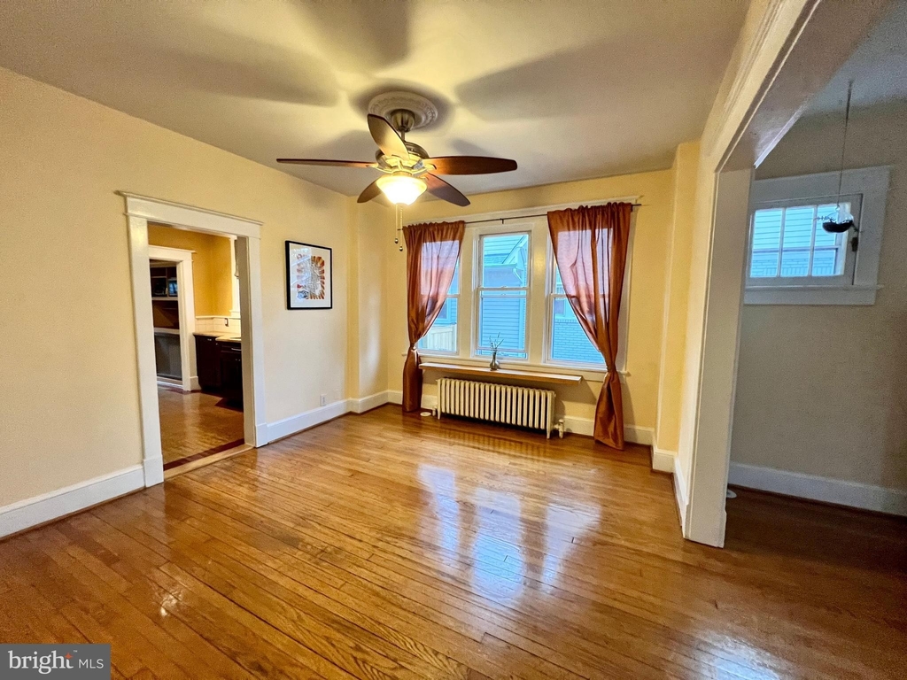 111 E Randolph Avenue - Photo 32